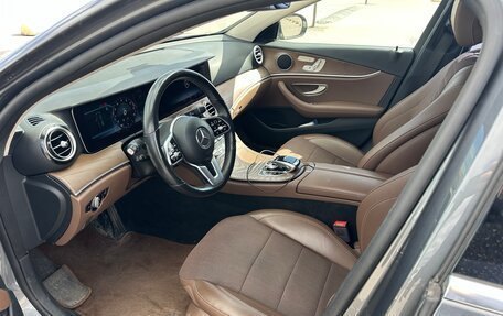 Mercedes-Benz E-Класс, 2019 год, 3 199 000 рублей, 10 фотография