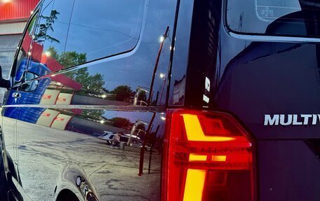 Volkswagen Multivan T6 рестайлинг, 2021 год, 5 990 000 рублей, 8 фотография