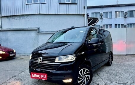 Volkswagen Multivan T6 рестайлинг, 2021 год, 5 990 000 рублей, 2 фотография
