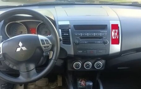 Mitsubishi Outlander III рестайлинг 3, 2007 год, 950 000 рублей, 5 фотография