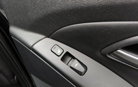Hyundai ix35 I рестайлинг, 2015 год, 1 520 000 рублей, 18 фотография