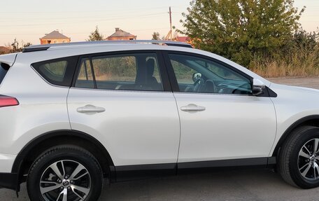 Toyota RAV4, 2019 год, 2 930 000 рублей, 7 фотография