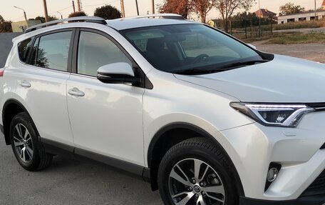 Toyota RAV4, 2019 год, 2 930 000 рублей, 1 фотография