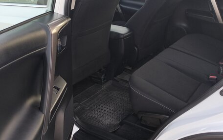 Toyota RAV4, 2019 год, 2 930 000 рублей, 13 фотография