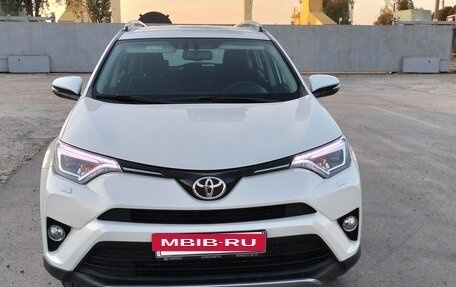 Toyota RAV4, 2019 год, 2 930 000 рублей, 3 фотография