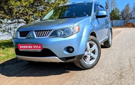 Mitsubishi Outlander III рестайлинг 3, 2008 год, 1 330 000 рублей, 1 фотография