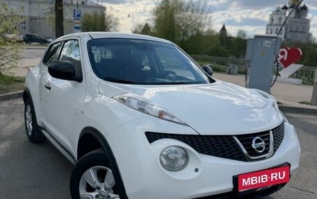 Nissan Juke II, 2012 год, 870 000 рублей, 1 фотография