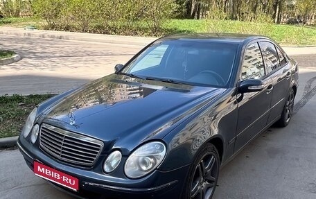 Mercedes-Benz E-Класс, 2002 год, 490 000 рублей, 1 фотография