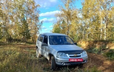 Chevrolet Niva I рестайлинг, 2009 год, 500 000 рублей, 5 фотография