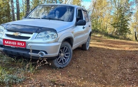 Chevrolet Niva I рестайлинг, 2009 год, 500 000 рублей, 4 фотография