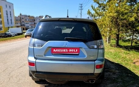 Mitsubishi Outlander III рестайлинг 3, 2008 год, 1 330 000 рублей, 9 фотография