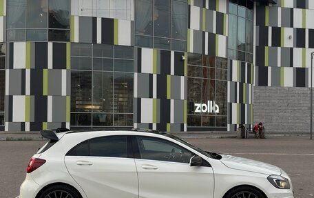 Mercedes-Benz A-Класс, 2015 год, 1 899 999 рублей, 19 фотография