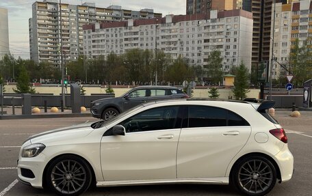 Mercedes-Benz A-Класс, 2015 год, 1 899 999 рублей, 18 фотография