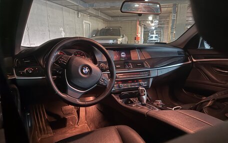 BMW 5 серия, 2015 год, 1 700 000 рублей, 6 фотография