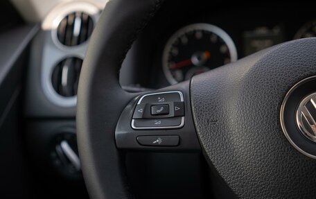 Volkswagen Tiguan I, 2011 год, 1 399 000 рублей, 16 фотография