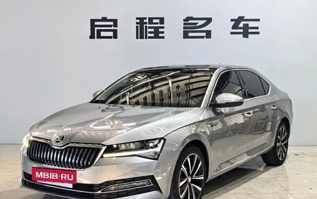 Skoda Superb III рестайлинг, 2023 год, 2 099 000 рублей, 2 фотография