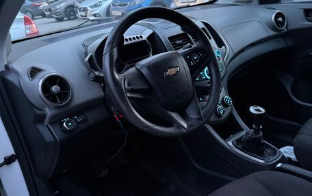 Chevrolet Aveo III, 2013 год, 380 000 рублей, 2 фотография