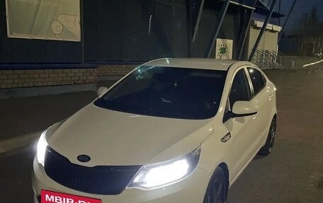 KIA Rio III рестайлинг, 2015 год, 930 000 рублей, 6 фотография