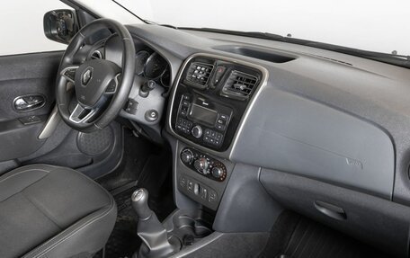 Renault Logan II, 2019 год, 957 600 рублей, 7 фотография