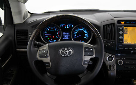 Toyota Land Cruiser 200, 2011 год, 2 499 000 рублей, 10 фотография