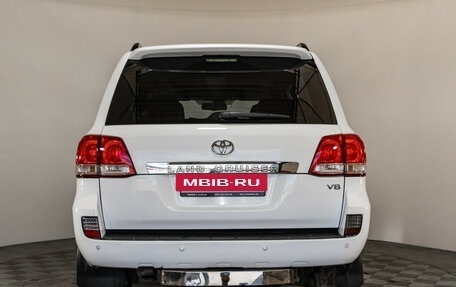 Toyota Land Cruiser 200, 2011 год, 2 499 000 рублей, 6 фотография