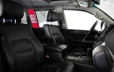 Toyota Land Cruiser 200, 2011 год, 2 499 000 рублей, 11 фотография
