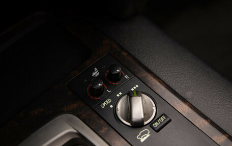Toyota Land Cruiser 200, 2011 год, 2 499 000 рублей, 23 фотография