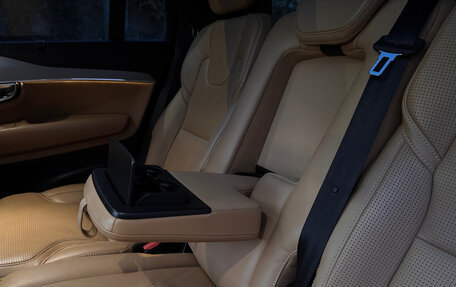 Volvo XC90 II рестайлинг, 2015 год, 3 950 000 рублей, 28 фотография