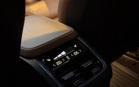 Volvo XC90 II рестайлинг, 2015 год, 3 950 000 рублей, 29 фотография