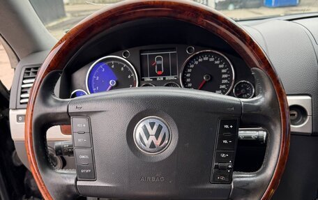 Volkswagen Touareg III, 2006 год, 900 000 рублей, 10 фотография