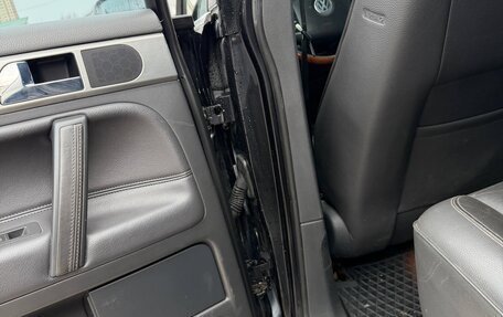 Volkswagen Touareg III, 2006 год, 900 000 рублей, 25 фотография