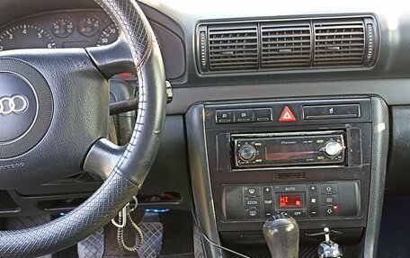 Audi A4, 1999 год, 365 000 рублей, 9 фотография