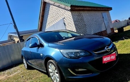 Opel Astra J, 2013 год, 750 000 рублей, 4 фотография