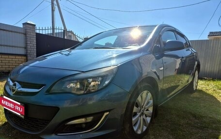 Opel Astra J, 2013 год, 750 000 рублей, 3 фотография