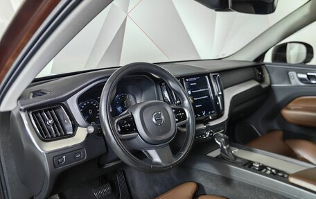 Volvo XC60 II, 2019 год, 3 695 000 рублей, 19 фотография