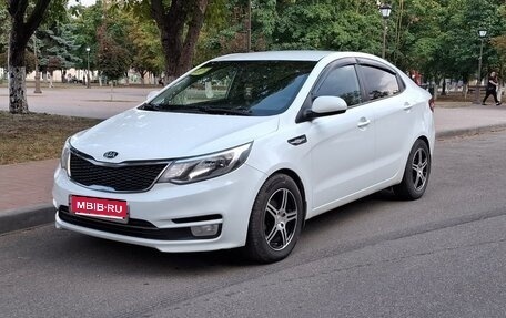 KIA Rio III рестайлинг, 2015 год, 800 000 рублей, 1 фотография