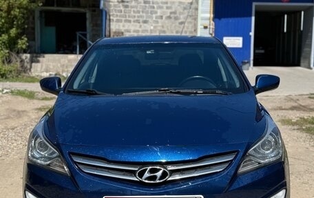 Hyundai Solaris II рестайлинг, 2016 год, 750 000 рублей, 1 фотография