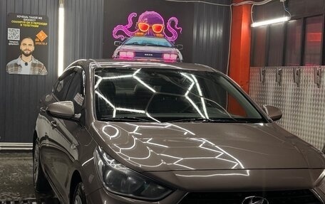 Hyundai Solaris II рестайлинг, 2018 год, 1 200 000 рублей, 2 фотография