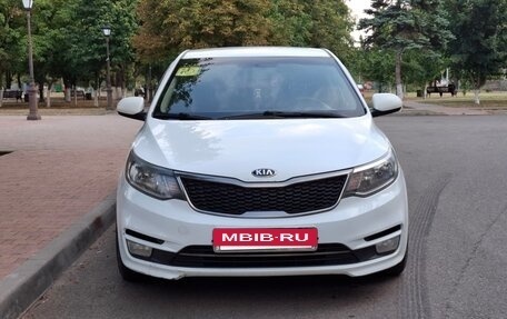 KIA Rio III рестайлинг, 2015 год, 800 000 рублей, 5 фотография