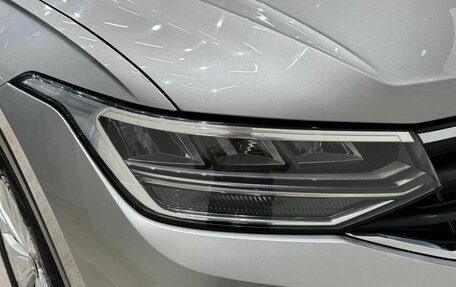 Volkswagen Tiguan II, 2021 год, 2 399 000 рублей, 9 фотография