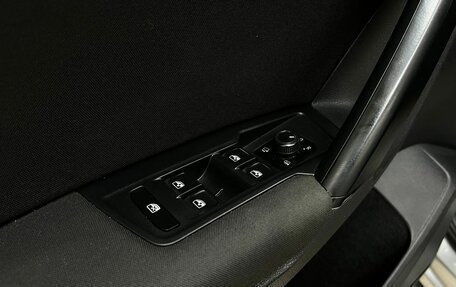 Volkswagen Tiguan II, 2021 год, 2 399 000 рублей, 11 фотография
