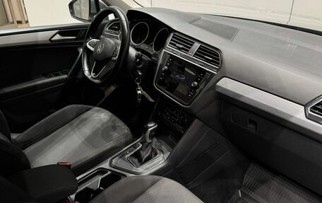 Volkswagen Tiguan II, 2021 год, 2 399 000 рублей, 24 фотография