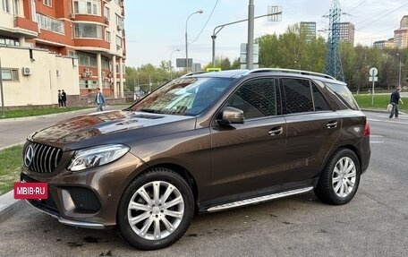 Mercedes-Benz GLE, 2016 год, 3 200 000 рублей, 3 фотография