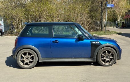 MINI Hatch, 2005 год, 800 000 рублей, 3 фотография
