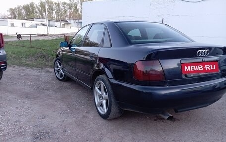 Audi A4, 1997 год, 230 000 рублей, 7 фотография