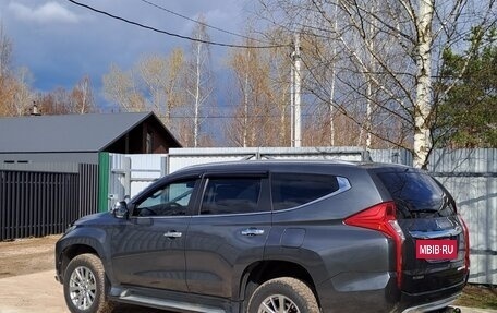Mitsubishi Pajero Sport III рестайлинг, 2019 год, 3 700 000 рублей, 4 фотография