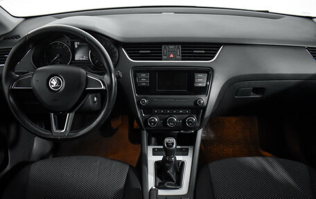 Skoda Octavia, 2016 год, 920 000 рублей, 15 фотография