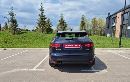 Jaguar F-Pace, 2017 год, 2 600 000 рублей, 4 фотография