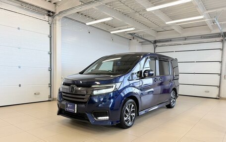 Honda Stepwgn IV, 2019 год, 2 499 900 рублей, 2 фотография