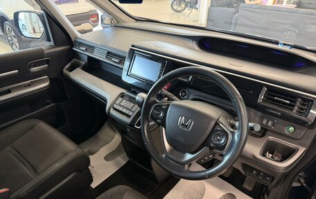 Honda Stepwgn IV, 2019 год, 2 499 900 рублей, 11 фотография